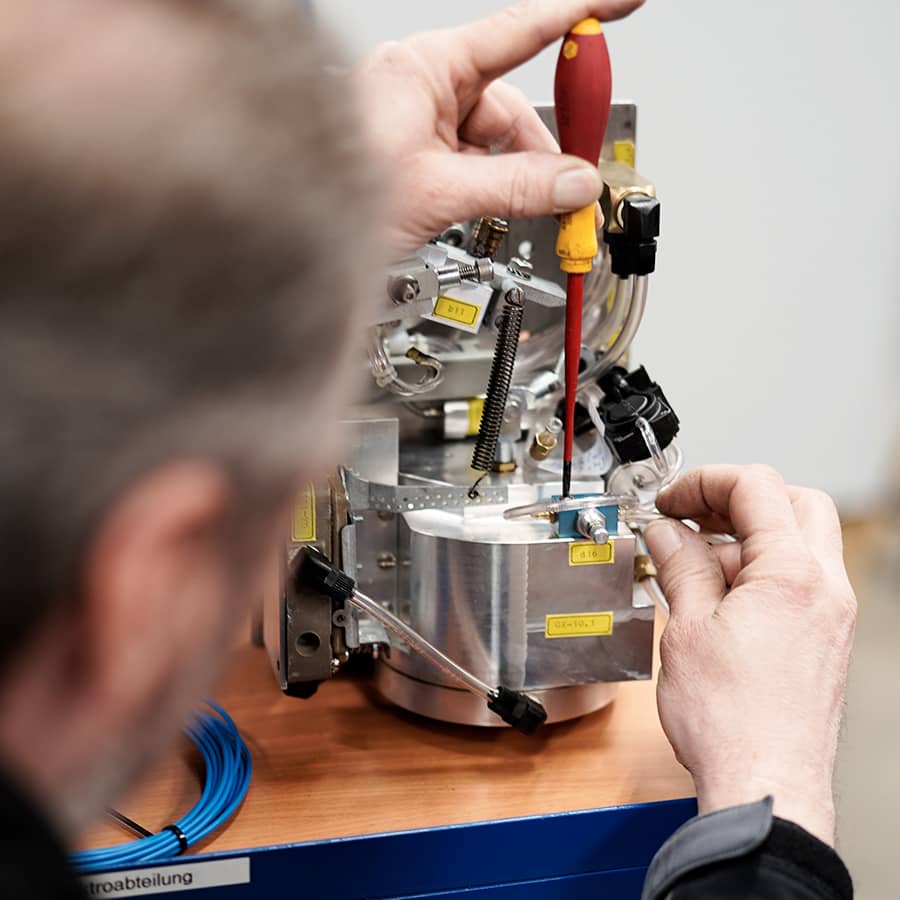 Comi Condor Technicians